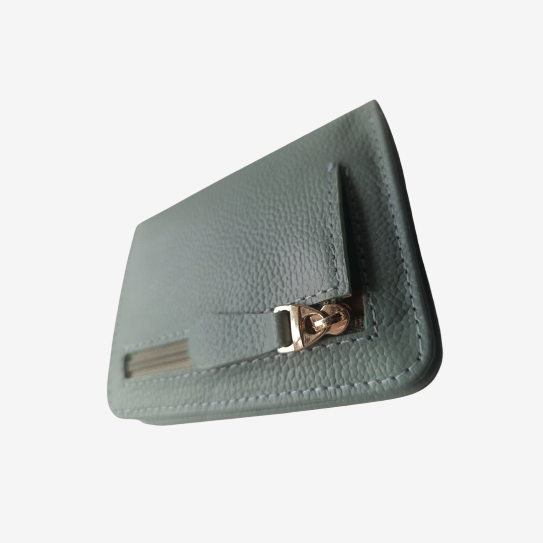 Billetera pequeña en cuero verde musgo para mujer