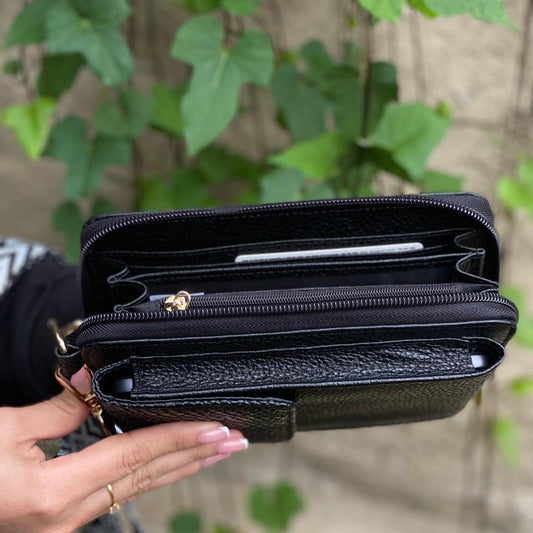 Porta celular pandora para mujer en Cuero negro para mujer