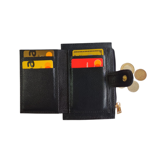Tarjetero para mujer en cuero con espacio para monedas color negro