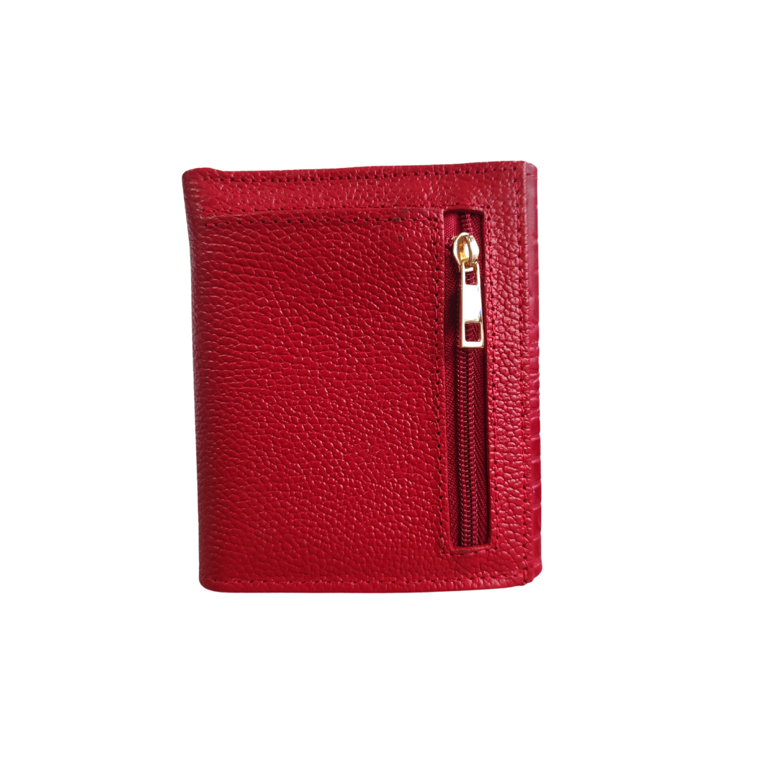 Billetera compacta de mujer en cuero color rojo con herrajes dorados