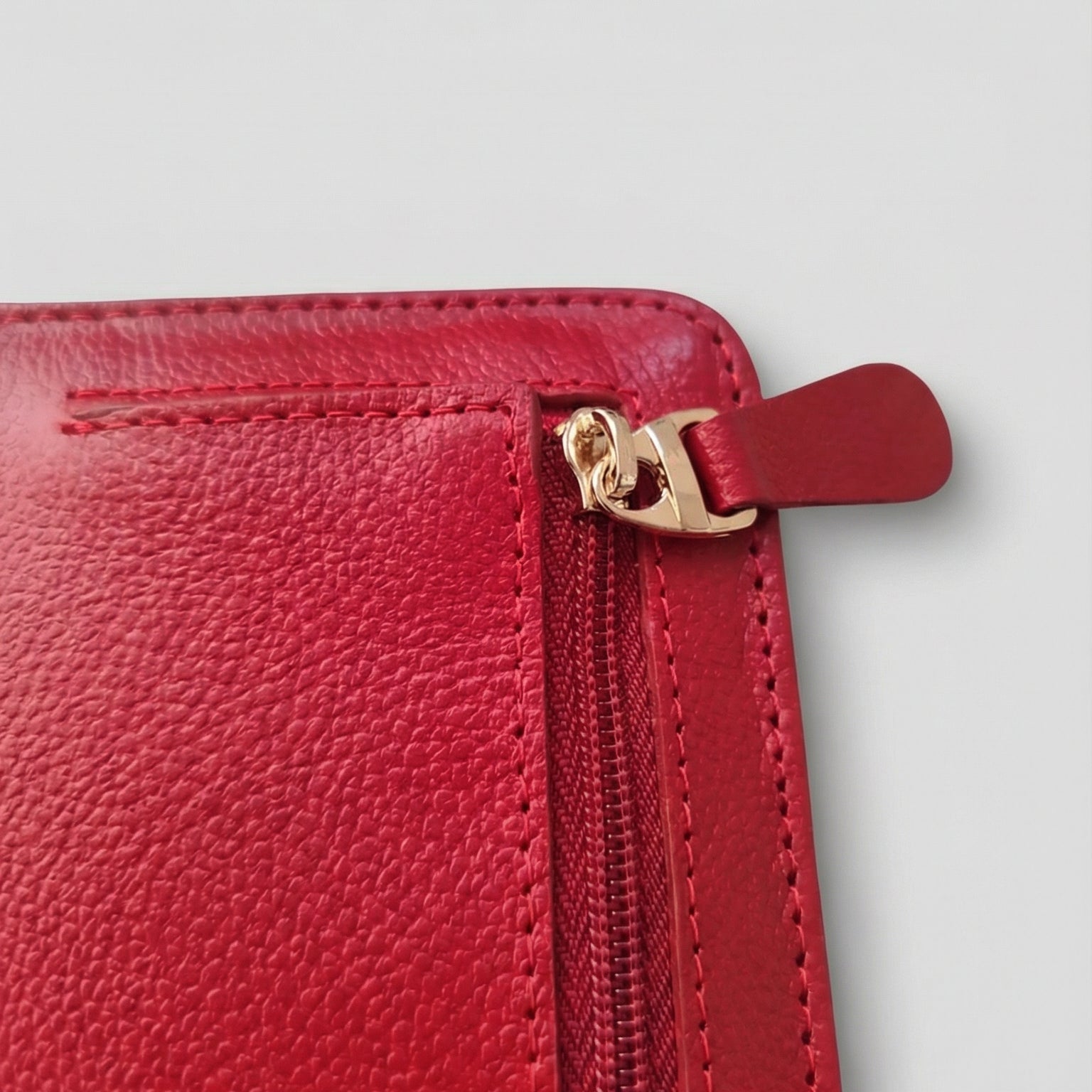 Billetera Zafiro en cuero rojo - RagazzaBolsos