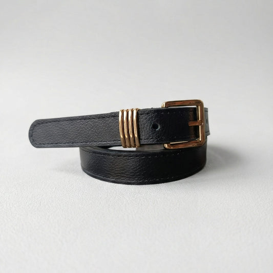 CLASSIC EN CUERO LISO NEGRO - RagazzaBolsos