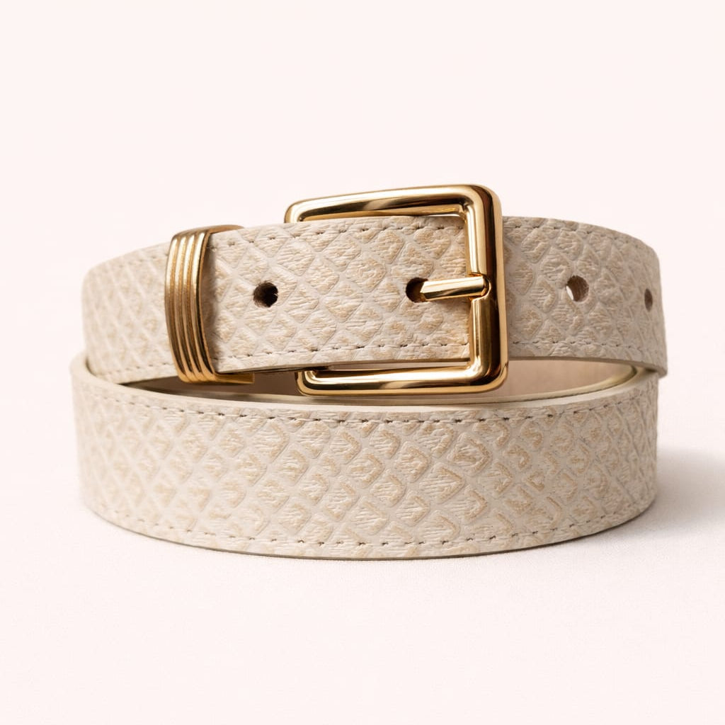 Cinturon para mujer en cuero color Beige con herrajes importados