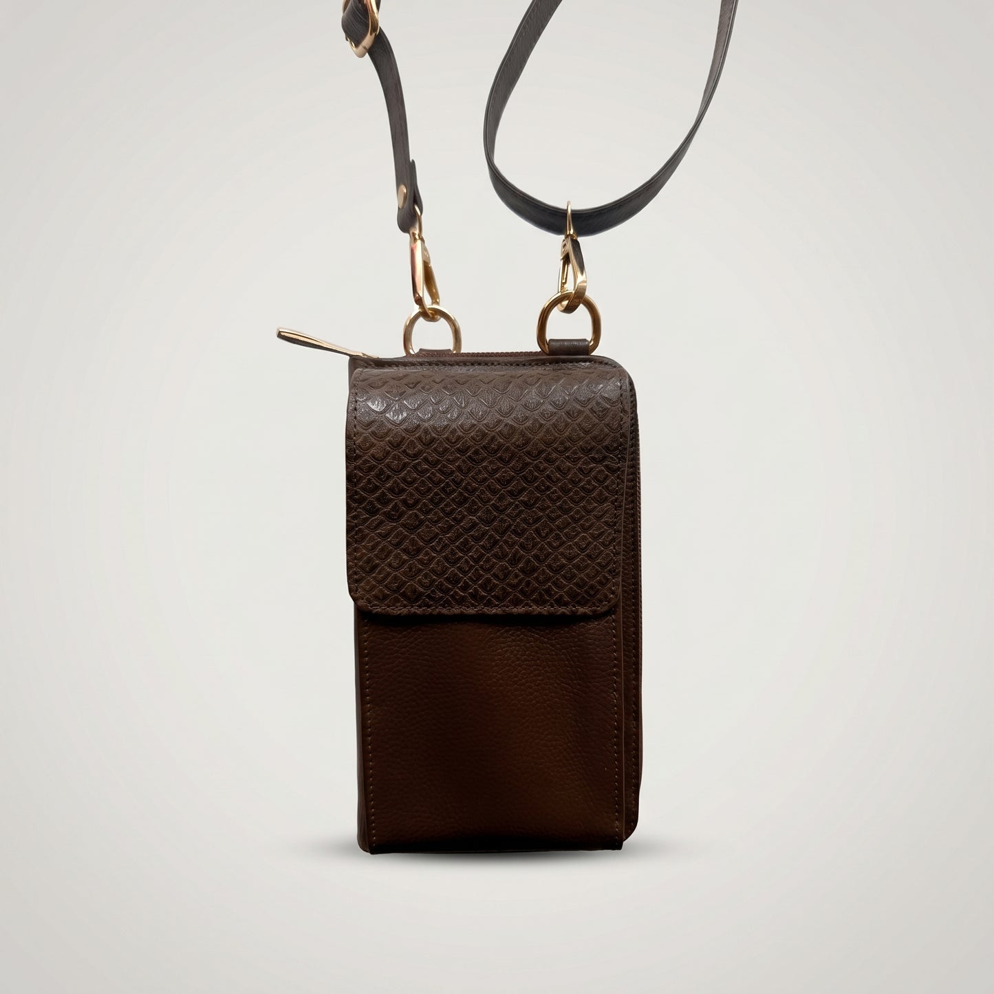 Porta celular Pandora en cuero Marrón Chocolate
