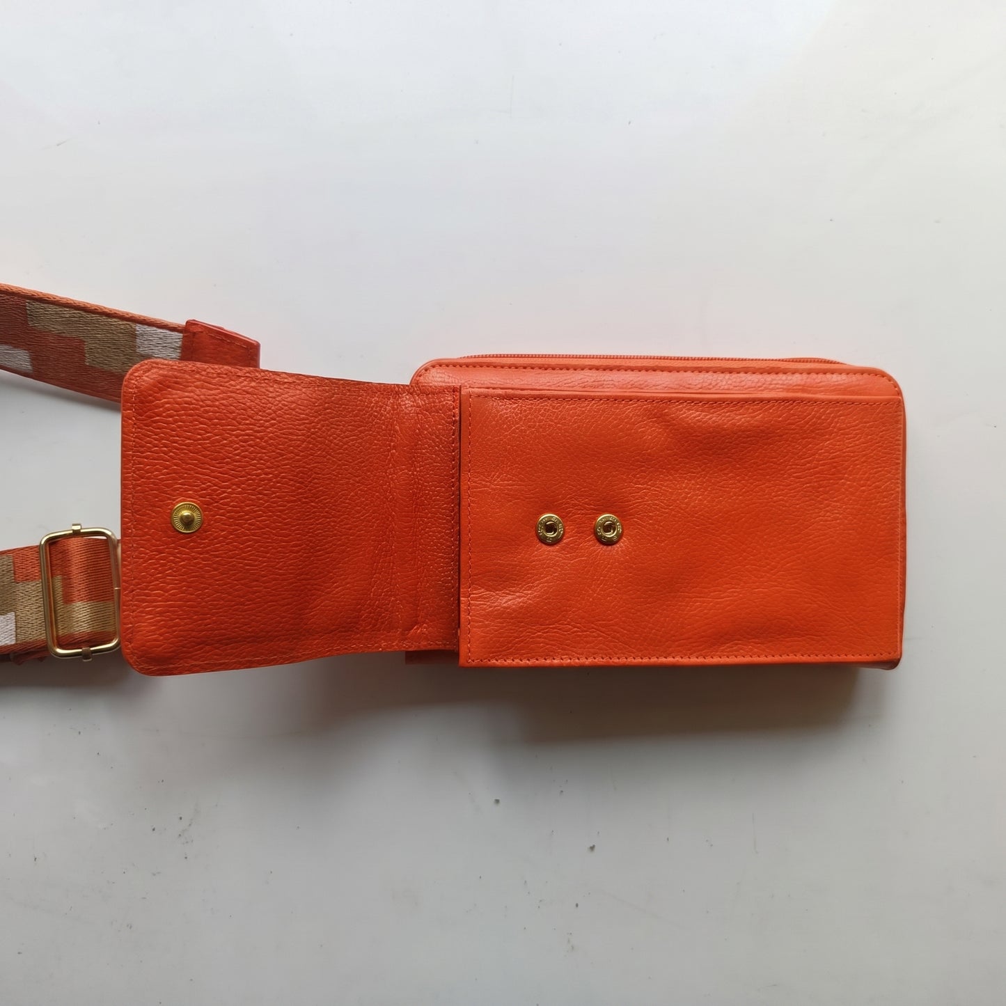 Porta celular Pandora Naranja